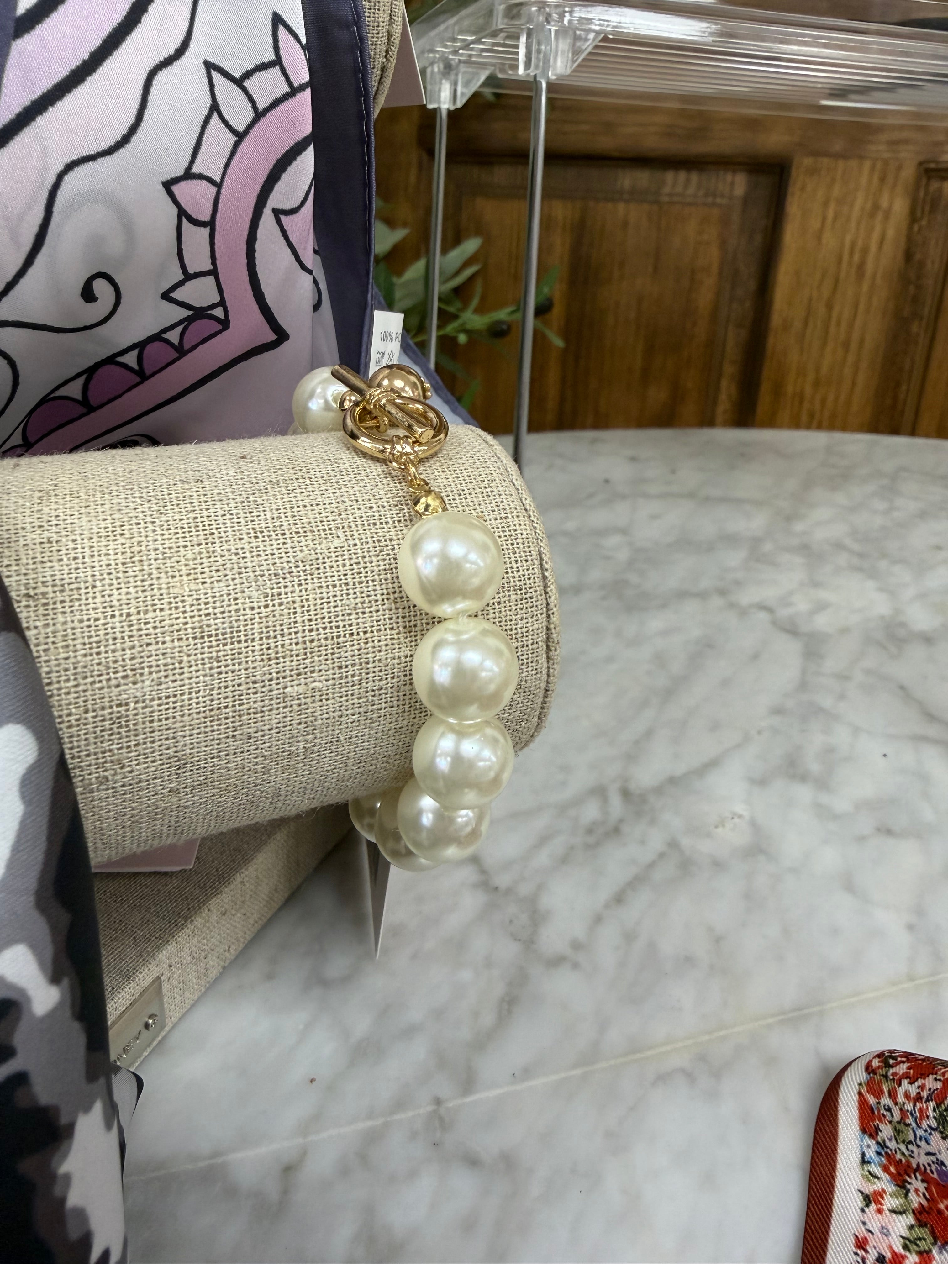 Bead Bold Pearl Toggle Bracelet