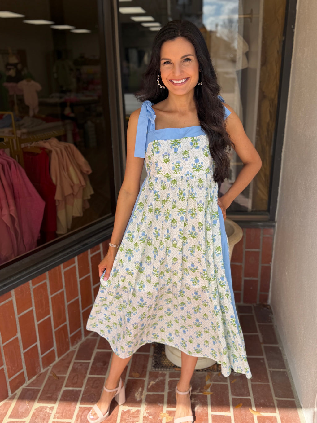 Hydrangeas Tie Sleeve Dress
