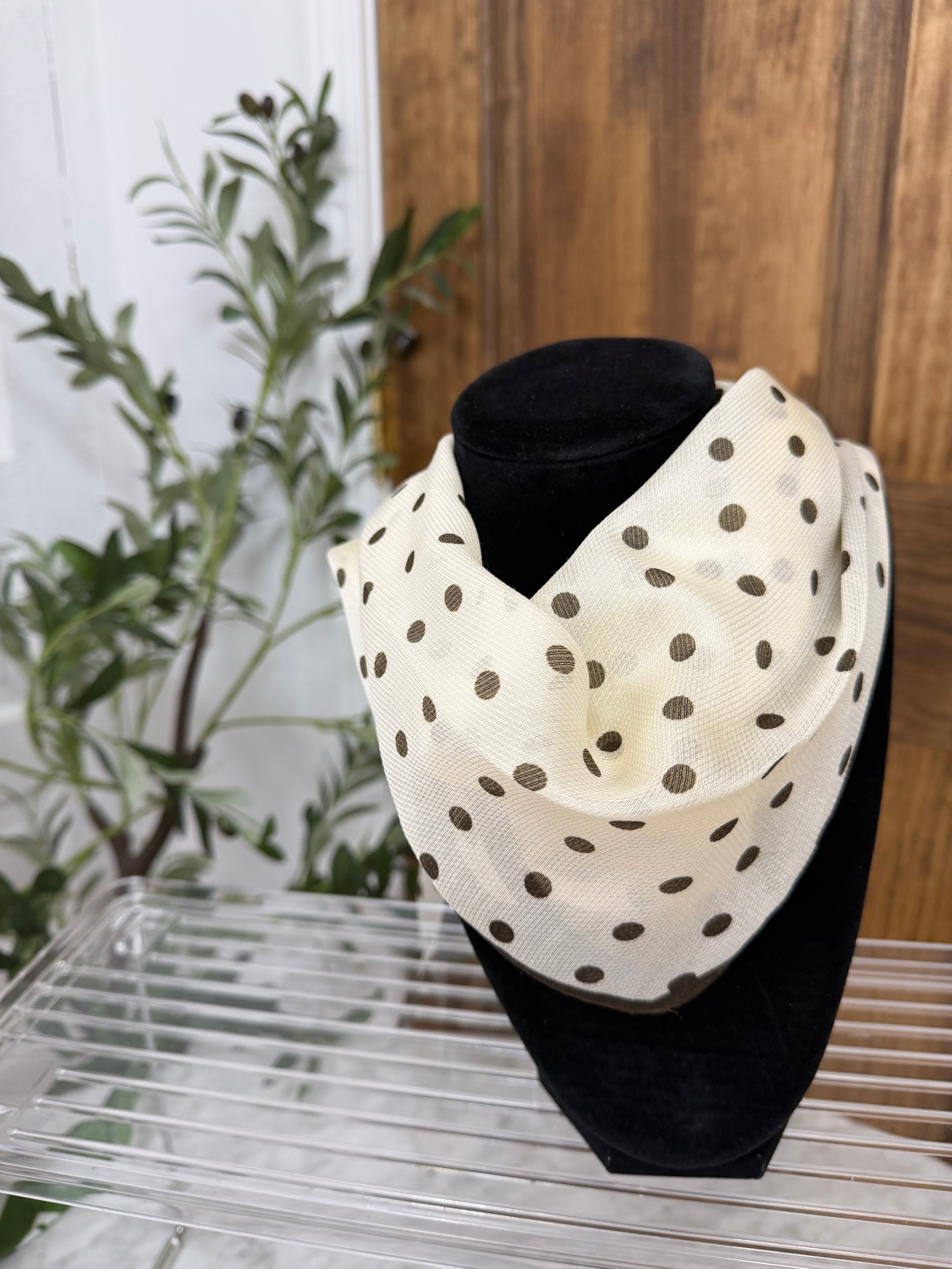 Polka Dot Print Diamond Shaped Scarf