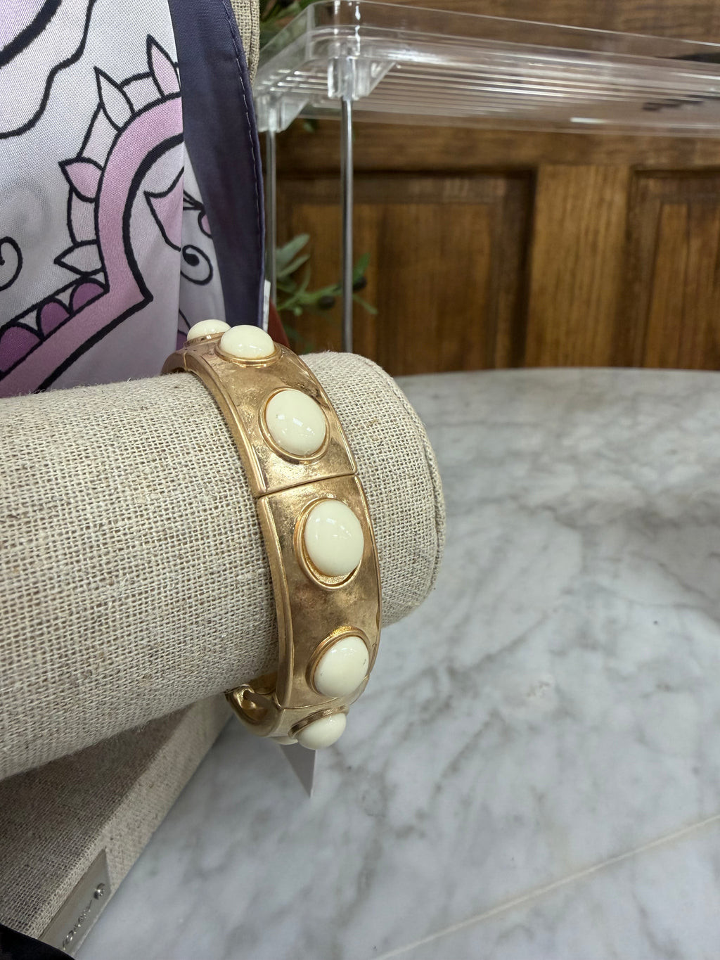 Stone Studded Bangle