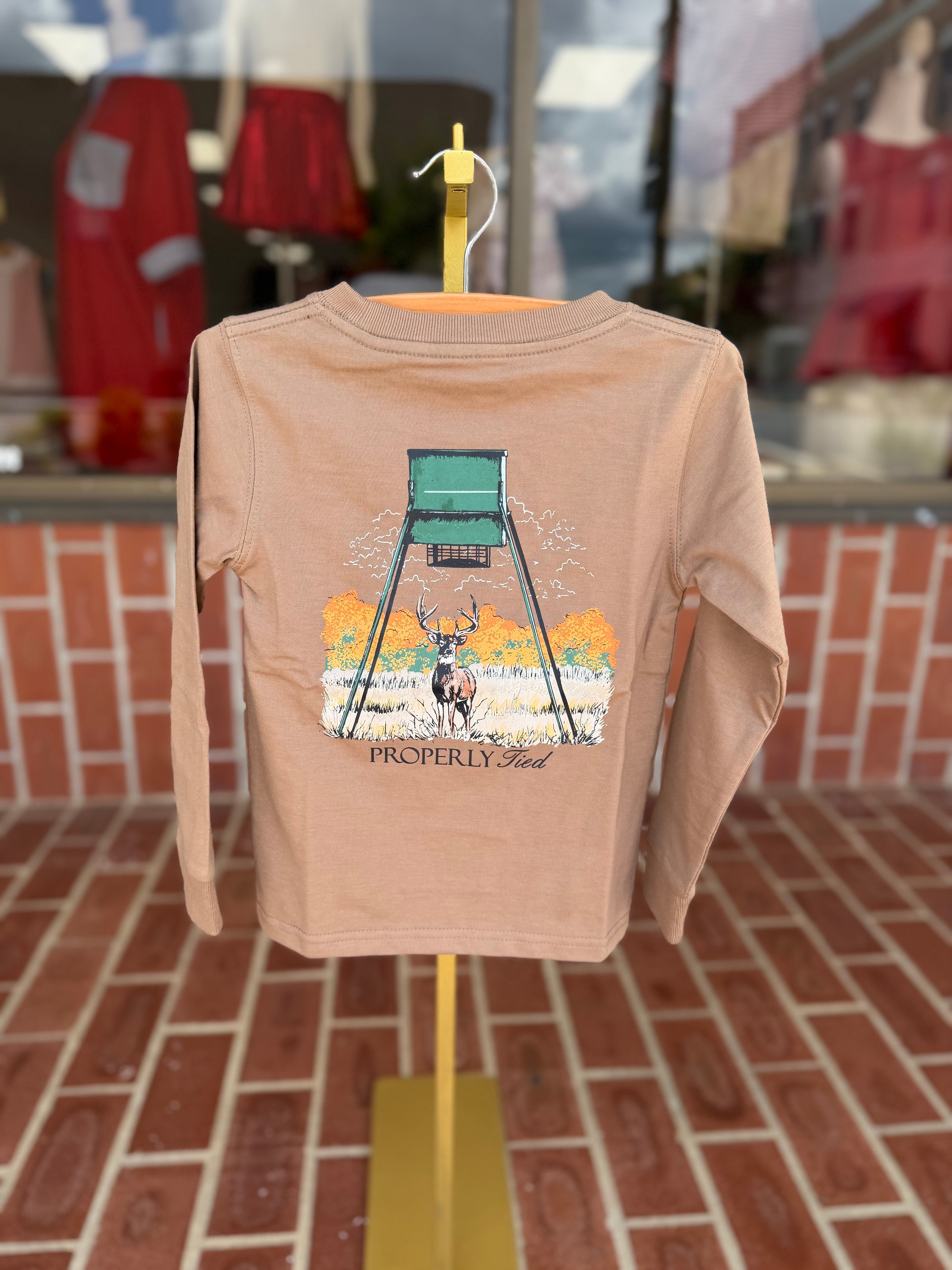 Boys Deer Feeder Ls Walnut