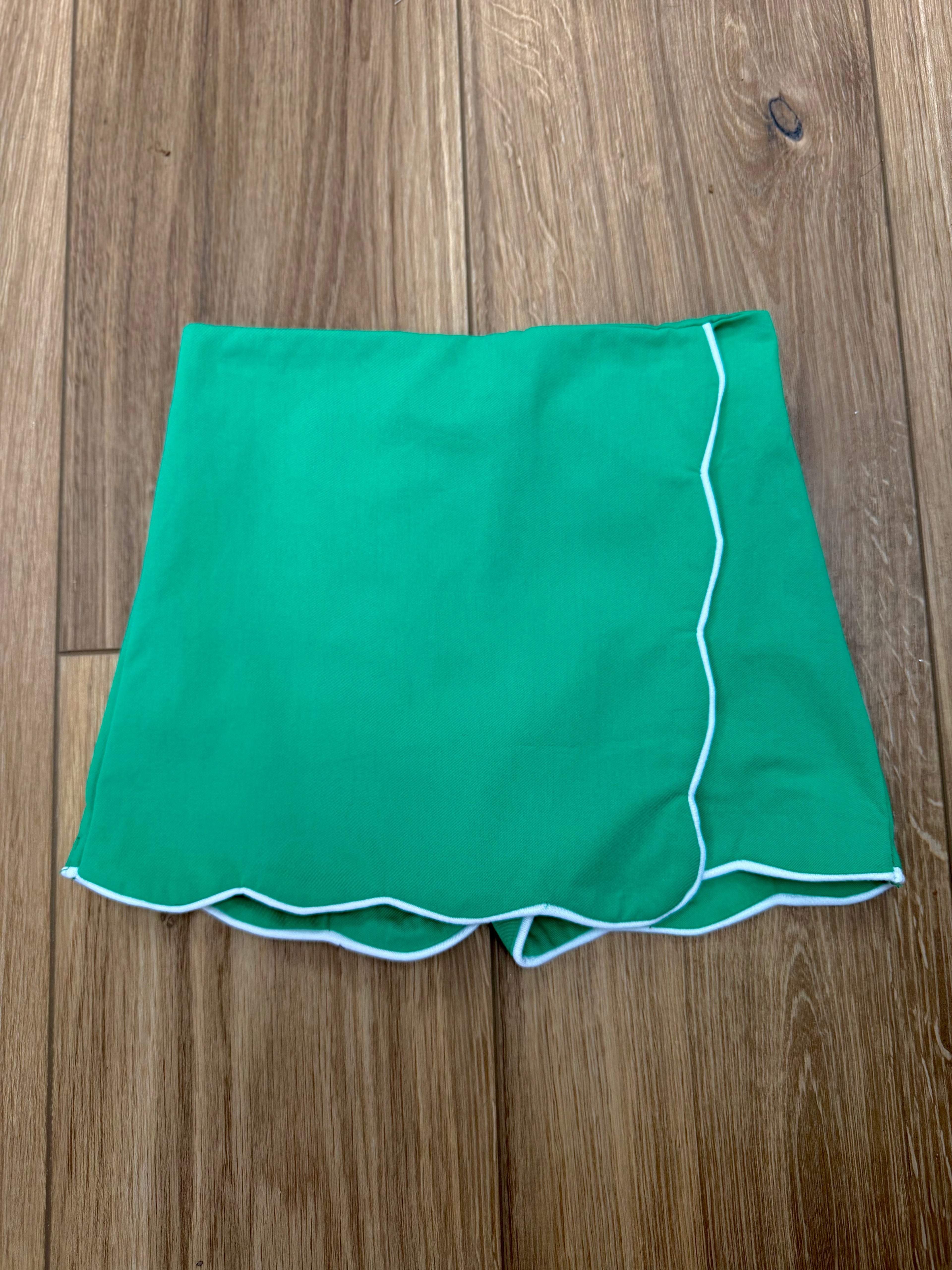Tessa Green Scalloped Skort