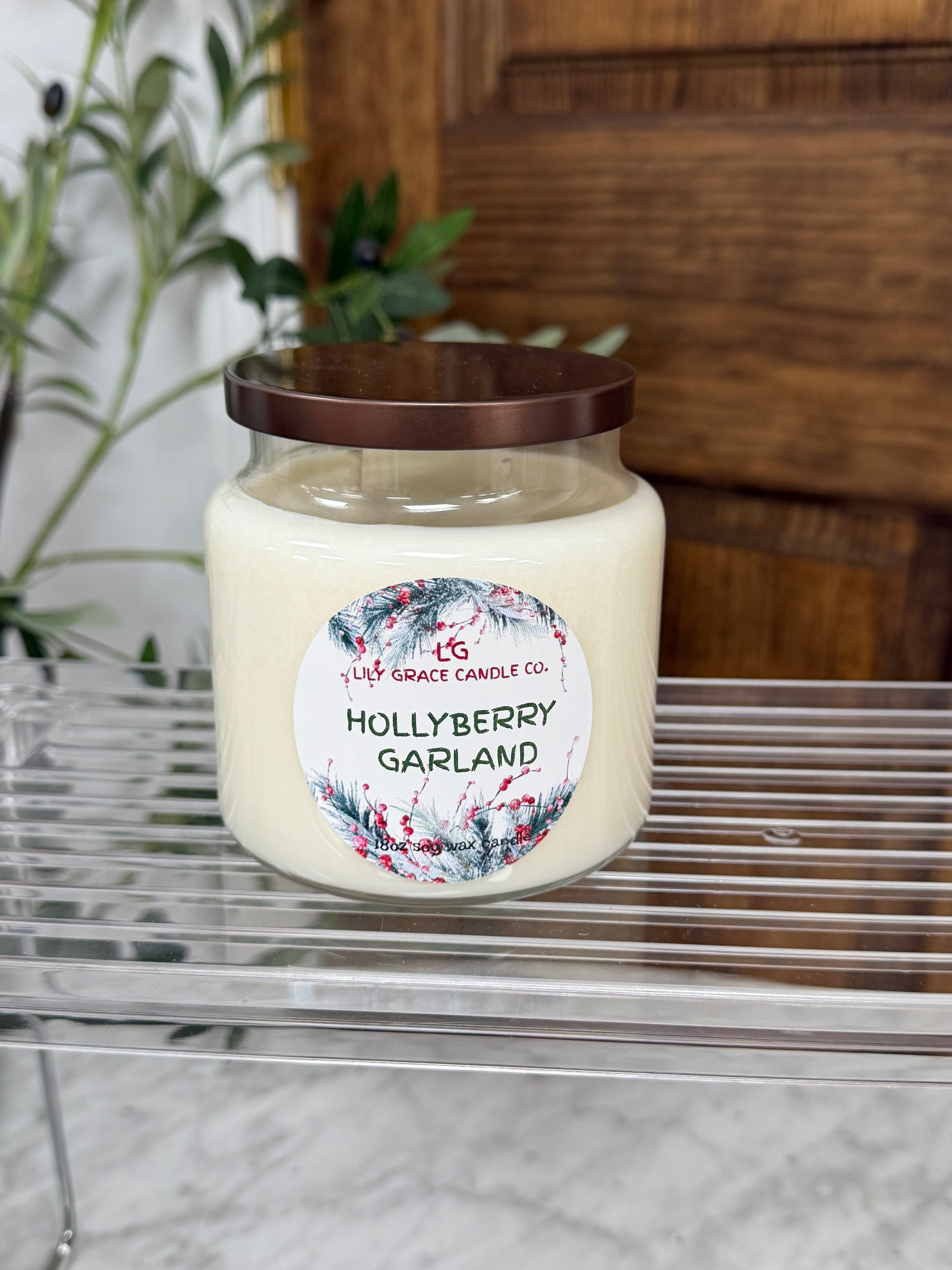 Hollyberry Garland 18oz Soy Candles